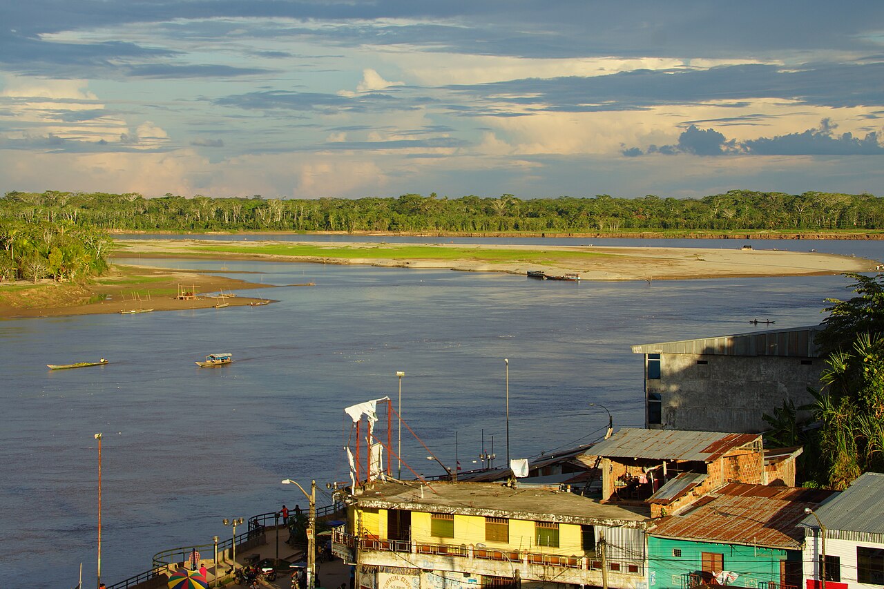 Río Huallaga en Yurimaguas, capital de Alto Amazonas